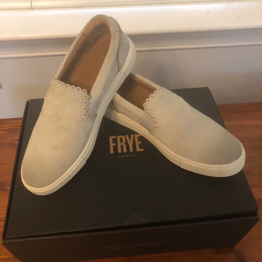 Frye Ivy Scallop Sip On Shoe